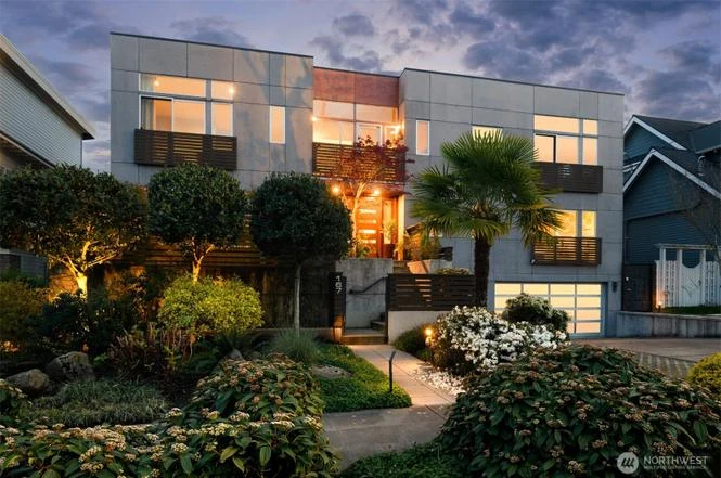 Residence photograph 5