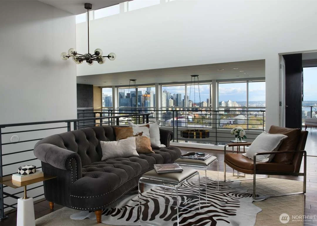 Residence photograph 19